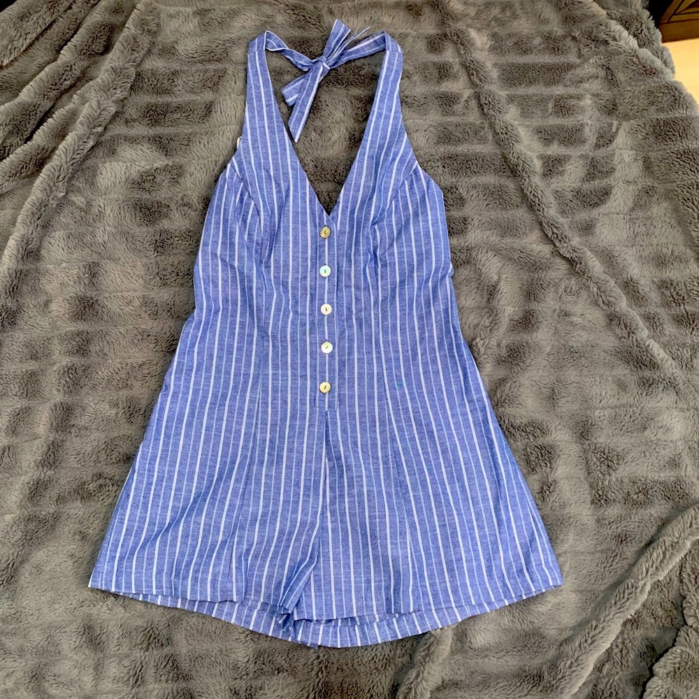 Pin striped, button front, tie neck romper!